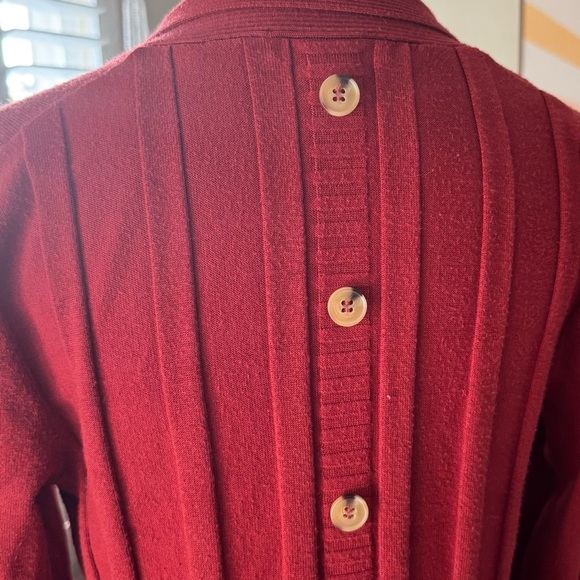 Cable & Gauge burnt orange cardigan with button detail - Picture 6 of 8